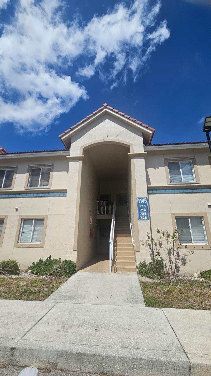 1145 Golden Lakes Boulevard, Unit 725, West Palm Beach, FL 33411 Photo