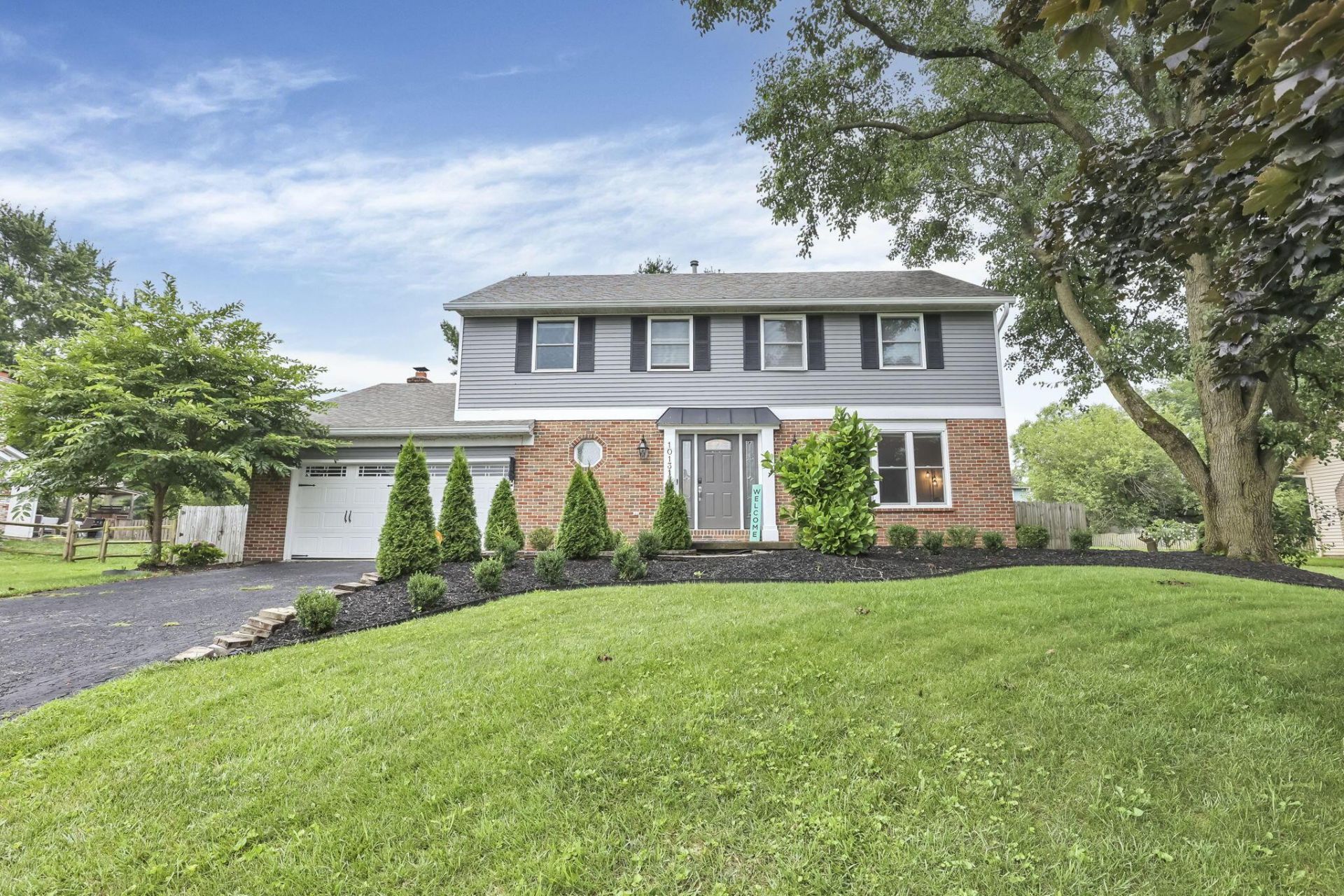 10131 Hounsdale Drive , Pickerington, OH 43147 Main Photo