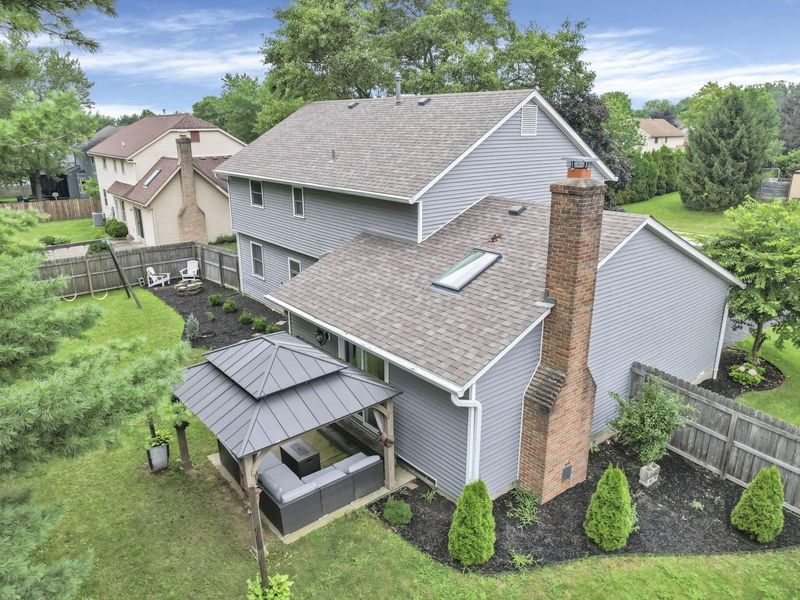 10131 Hounsdale Drive , Pickerington, OH 43147 Photo 3