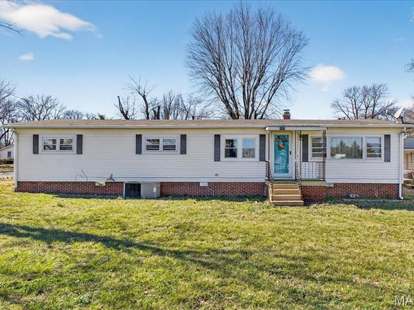 101 N Ruby Lane, Fairview Heights, IL 62208