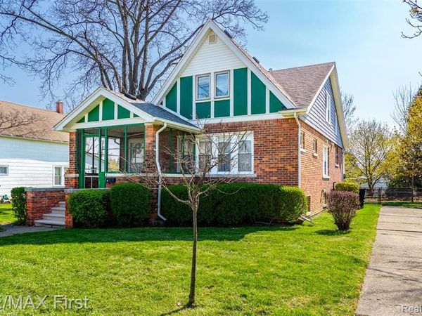 41 Beyne Street, Mt. Clemens, MI 48043