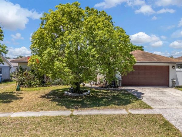 302 LIMONA ROAD , BRANDON, FL 33510