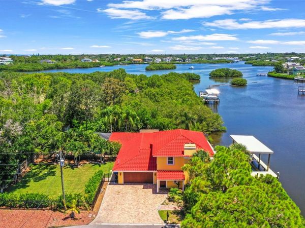 412 ORCHID LANE , PALM HARBOR, FL 34683