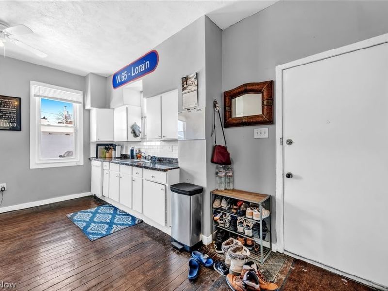 5236 Lorain Avenue , Cleveland, OH 44102 Photo 4