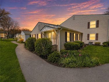 1 Swan Trail, Fairport, NY 14450