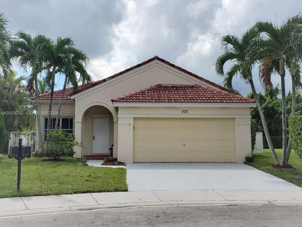 777 Tanglewood Cir , Weston, FL 33327
