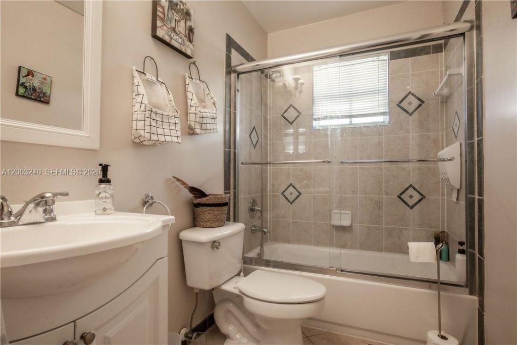 777 Tanglewood Cir, Weston, FL 33327 Photo