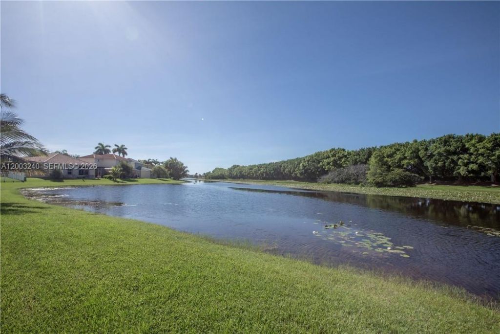 777 Tanglewood Cir, Weston, FL 33327 Photo