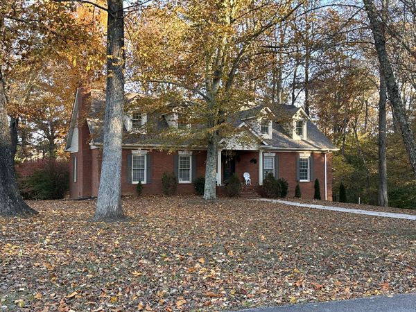437 Hickory Blvd , McMinnville, TN 37110