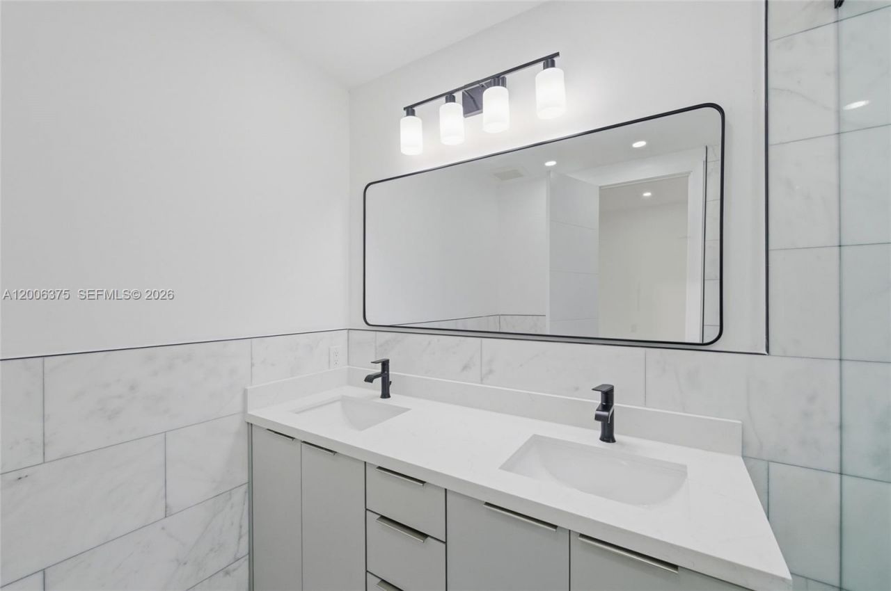 5735 SW 12th St, West Miami, FL 33144 Photo