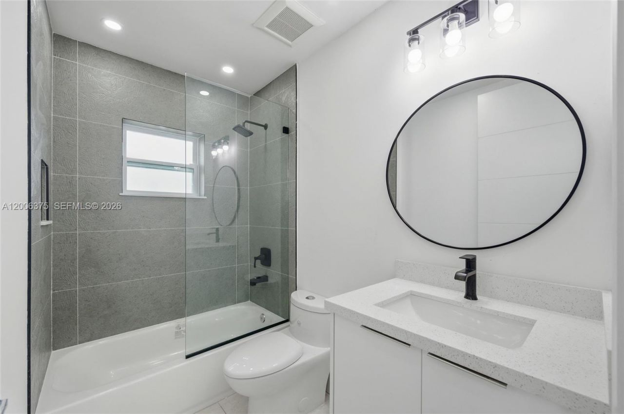 5735 SW 12th St, West Miami, FL 33144 Photo