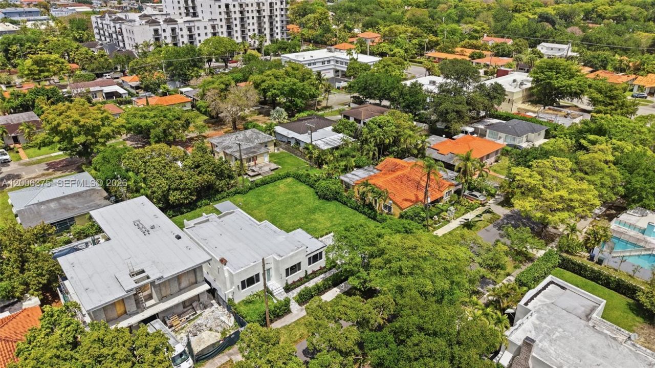 5735 SW 12th St , West Miami, FL 33144 Photo