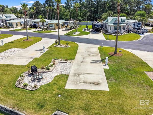 12118 Gateway Drive, Elberta, AL 36530