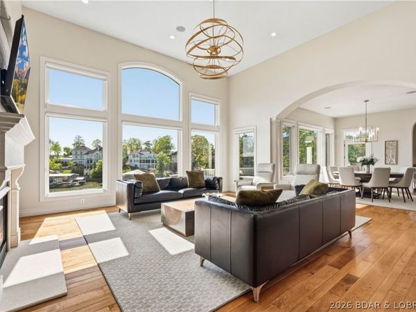 1040 Brookhaven Lane, Sunrise Beach, MO 65079