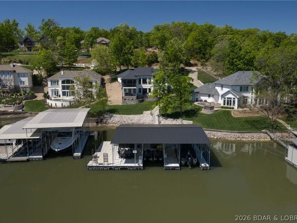 620 Brookhaven Lane, Villages, MO 65079