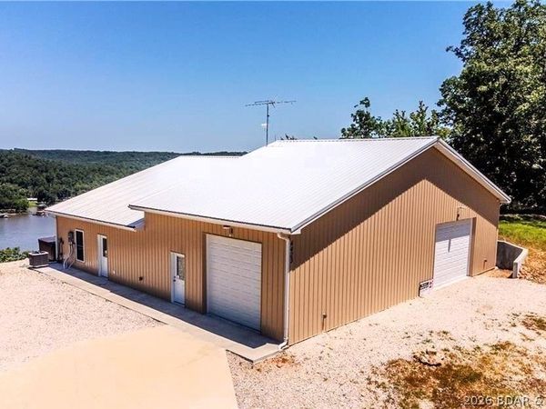 4423 LWS High Point Rd, Stover, MO 65078