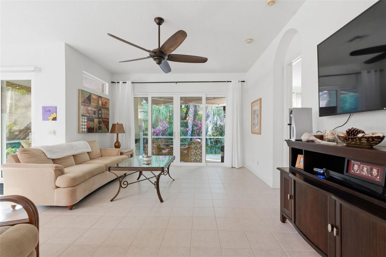 5127 Hanging Moss Lane, Sarasota, FL 34238 Photo