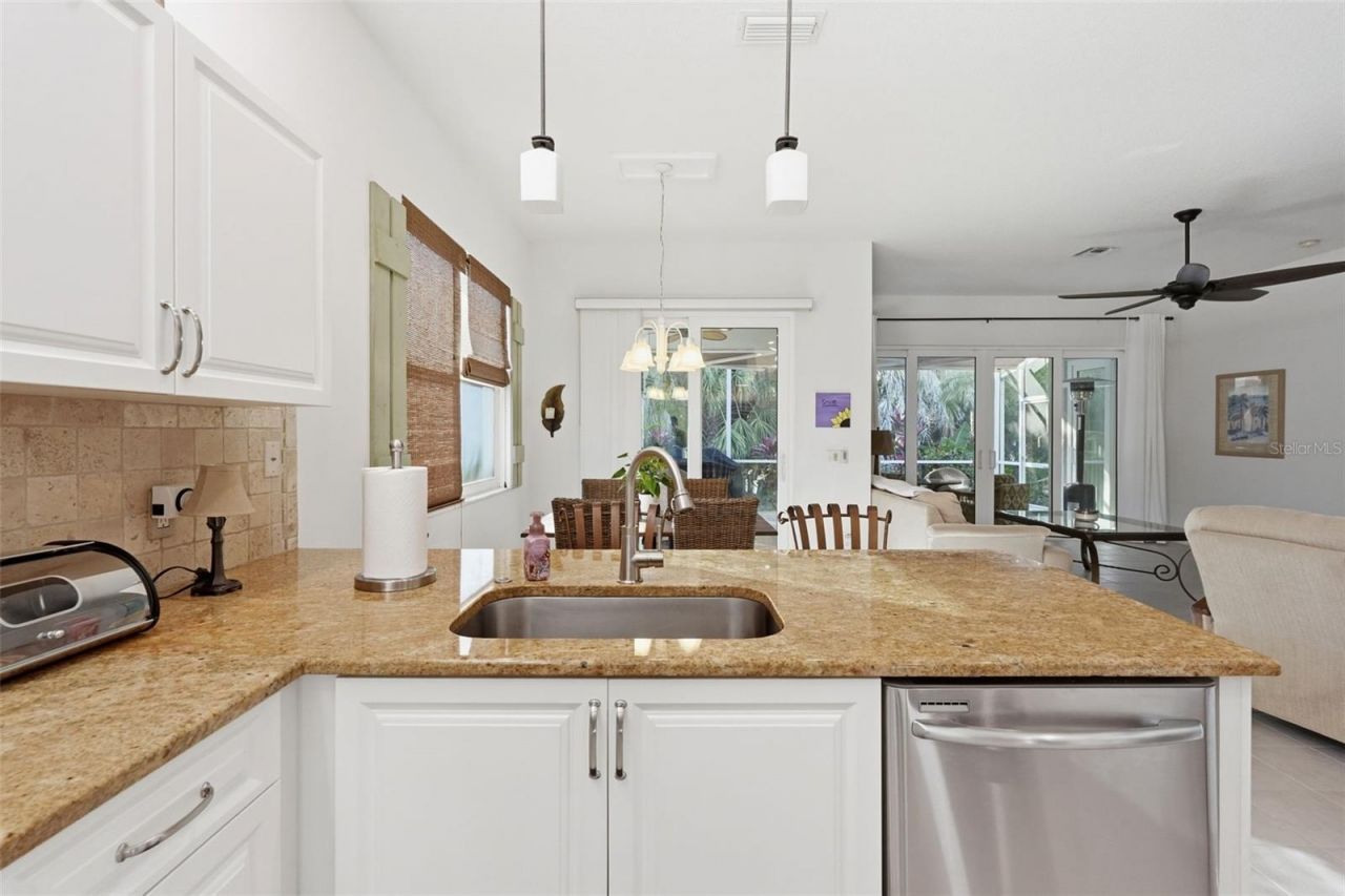 5127 Hanging Moss Lane, Sarasota, FL 34238 Photo