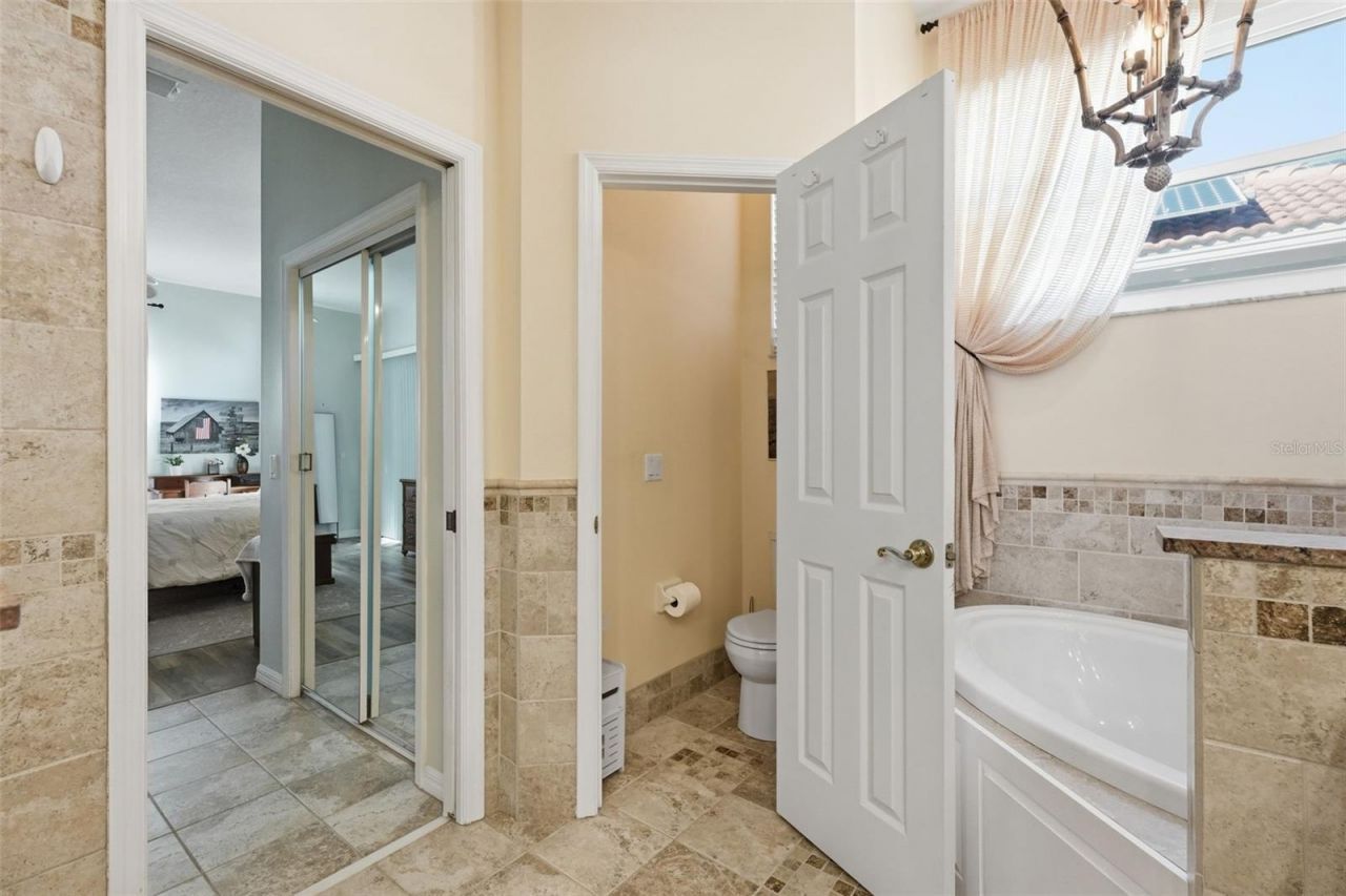 5127 Hanging Moss Lane, Sarasota, FL 34238 Photo