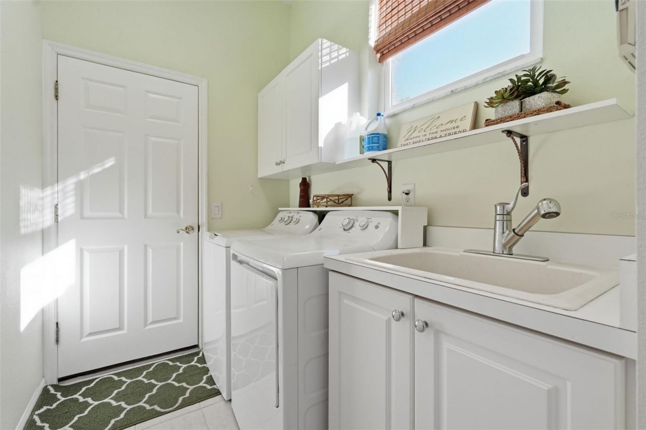 5127 Hanging Moss Lane, Sarasota, FL 34238 Photo