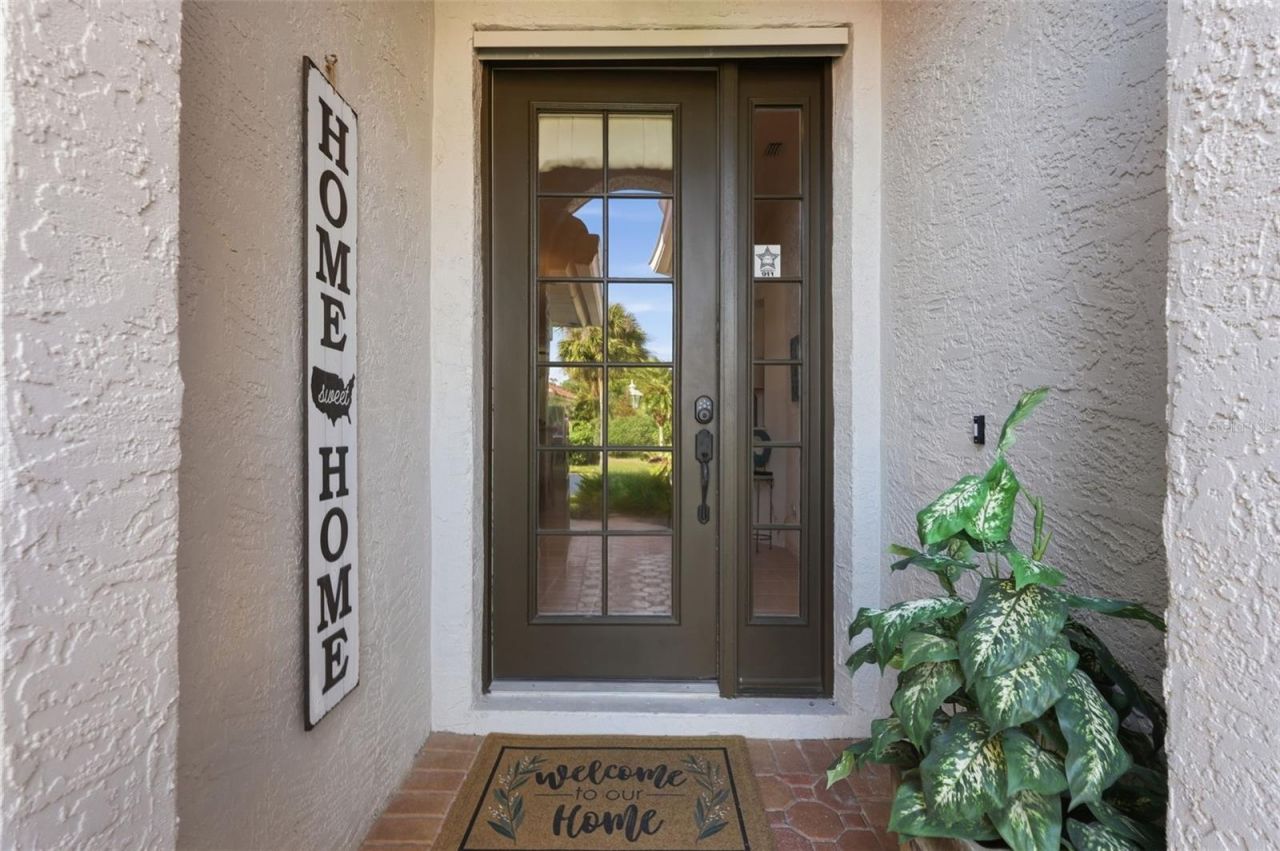 5127 Hanging Moss Lane, Sarasota, FL 34238 Photo