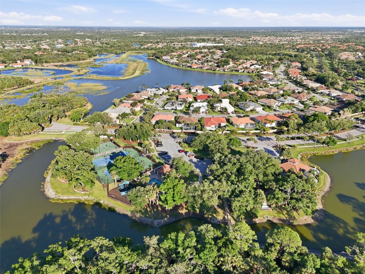 5127 Hanging Moss Lane, Sarasota, FL 34238 Photo