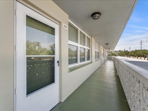 4885 1ST STREET NE, Unit 212, ST PETERSBURG, FL 33703