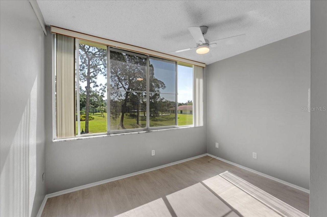 4885 1st Street Ne, Unit 212, Saint Petersburg, FL 33703 Photo