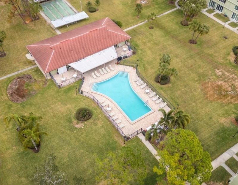 4885 1st Street Ne, Unit 212, Saint Petersburg, FL 33703 Photo