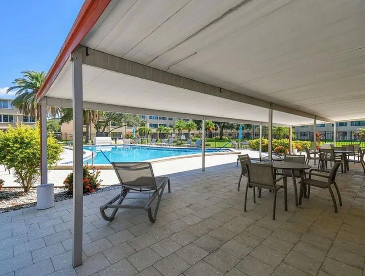 4885 1st Street Ne, Unit 212, Saint Petersburg, FL 33703 Photo