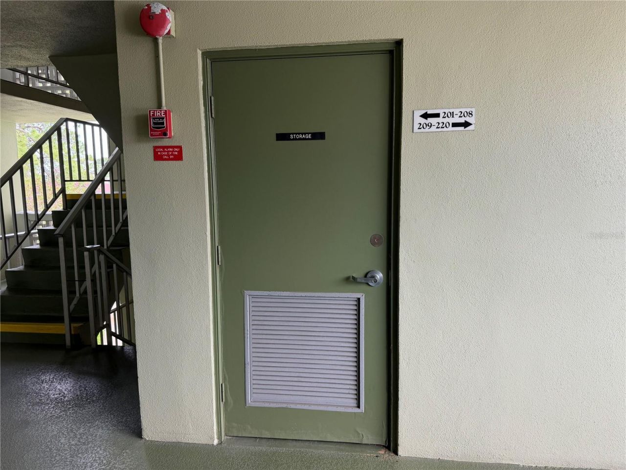 4885 1st Street Ne, Unit 212, Saint Petersburg, FL 33703 Photo