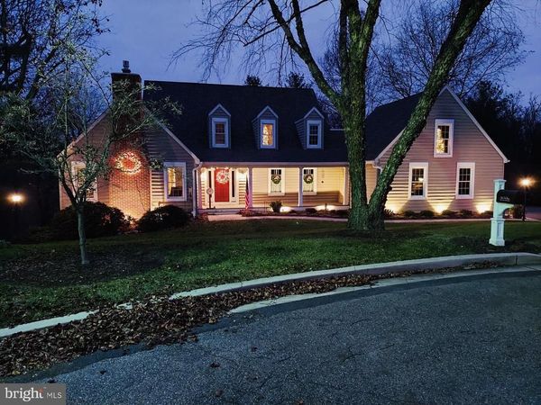 8 ROLLING FARM COURT, BALTIMORE, MD 21228