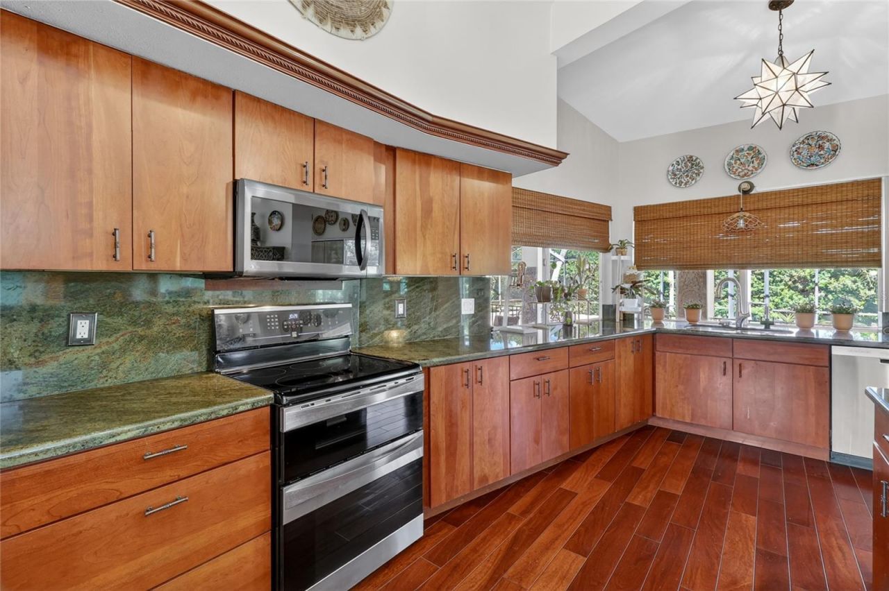 5965 Pier Place Drive , Lakeland, FL 33813 Photo