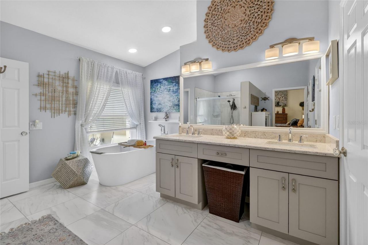 5965 Pier Place Drive , Lakeland, FL 33813 Photo