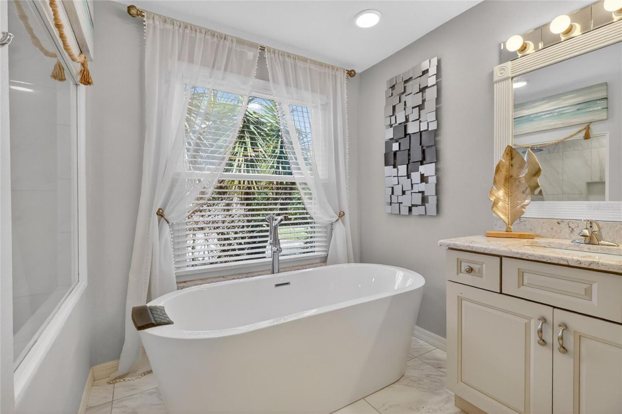 5965 Pier Place Drive , Lakeland, FL 33813 Photo