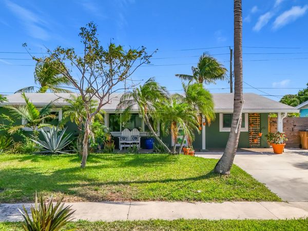 6 SE 10th Court, Deerfield Beach, FL 33441