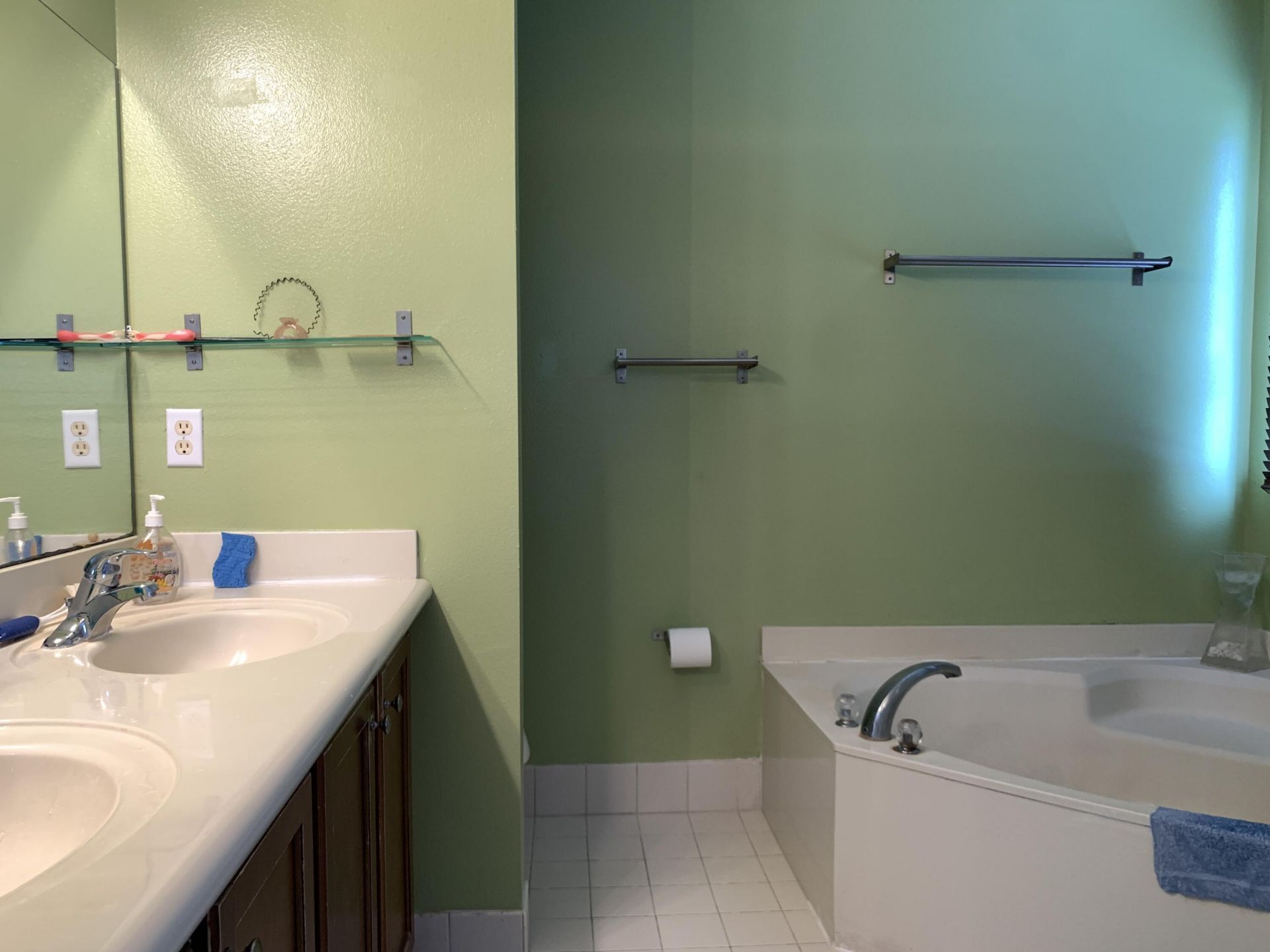 2304 Center Stone Lane, Riviera Beach, FL 33404 Photo