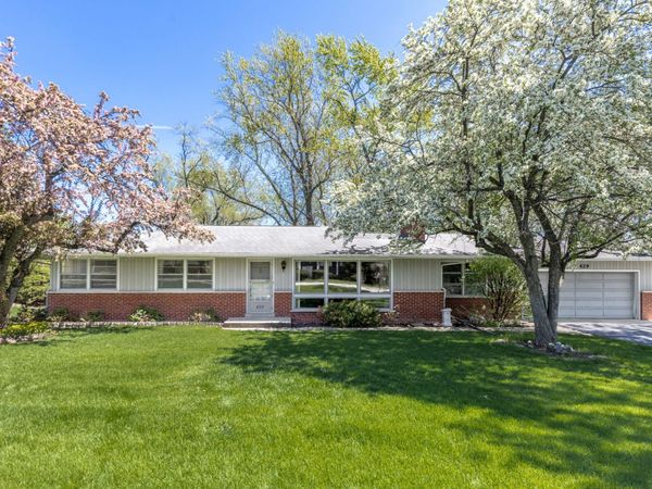 4S629 Radcliff Road , Naperville, IL 60563