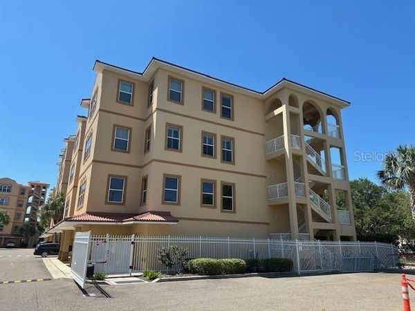 606 WELLS COURT , Unit 302, CLEARWATER, FL 33756