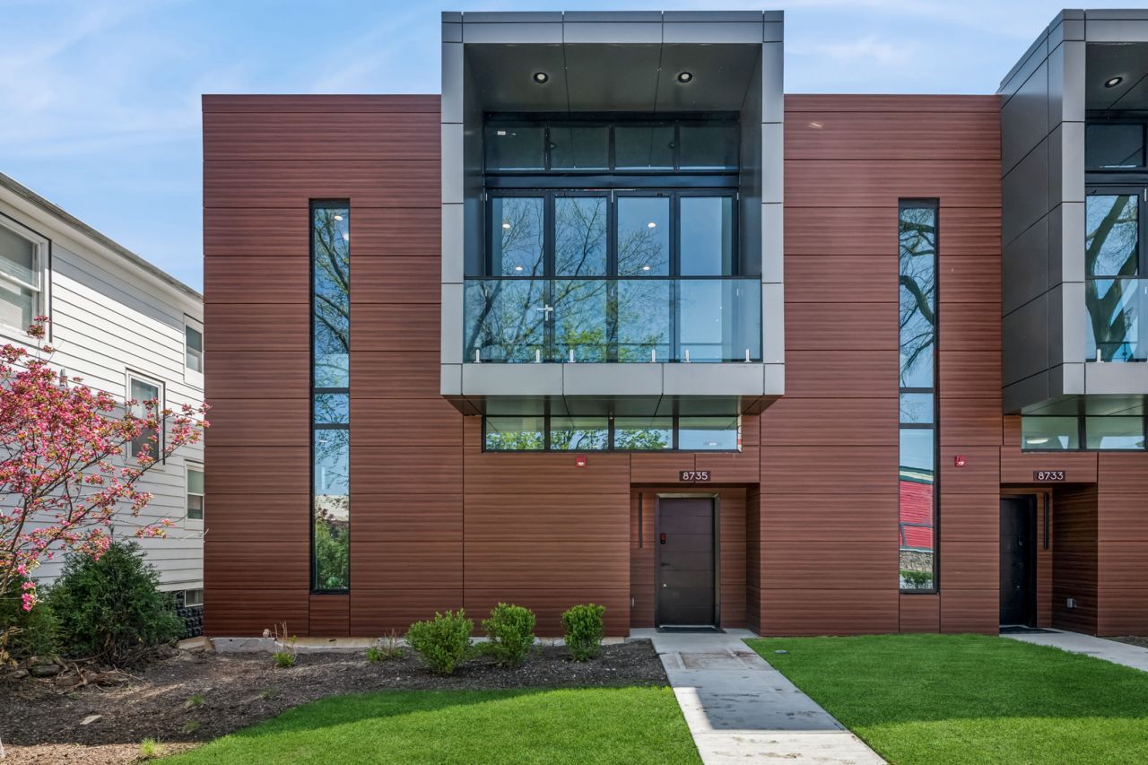 8735 Narragansett Avenue , Morton Grove, IL 60053