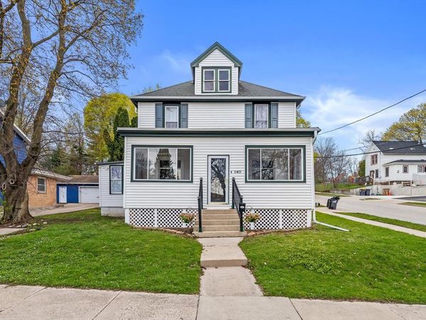 140 Spring STREET, Waukesha, WI 53188