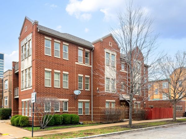 16 W 36th Street , Unit 3, Chicago, IL 60609