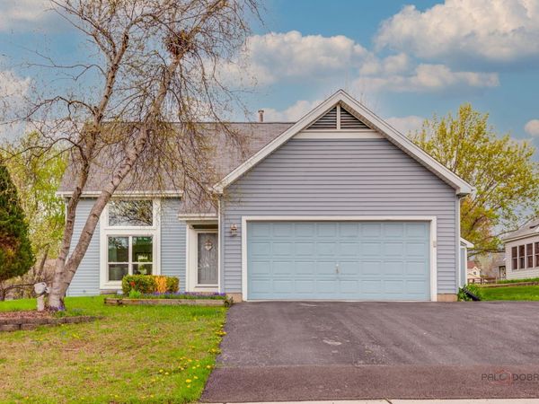 17362 W Dartmoor Drive , Grayslake, IL 60030