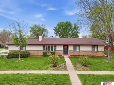 401 W Burt Drive , Lincoln, NE 68521