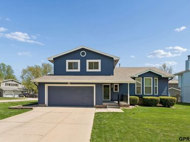 1801 Bristol Street , Papillion, NE 68046