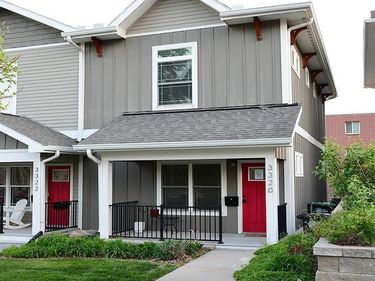 3320 Davenport Street , Omaha, NE 68131