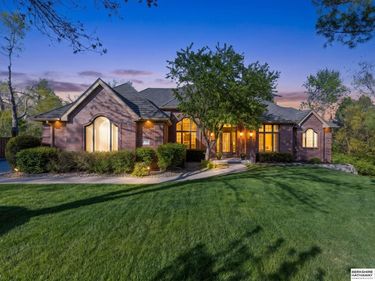 17108 R Circle, Omaha, NE 68135