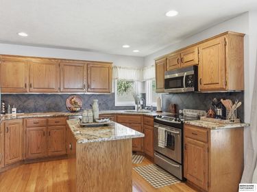 5013 S 169th Circle, Omaha, NE 68135