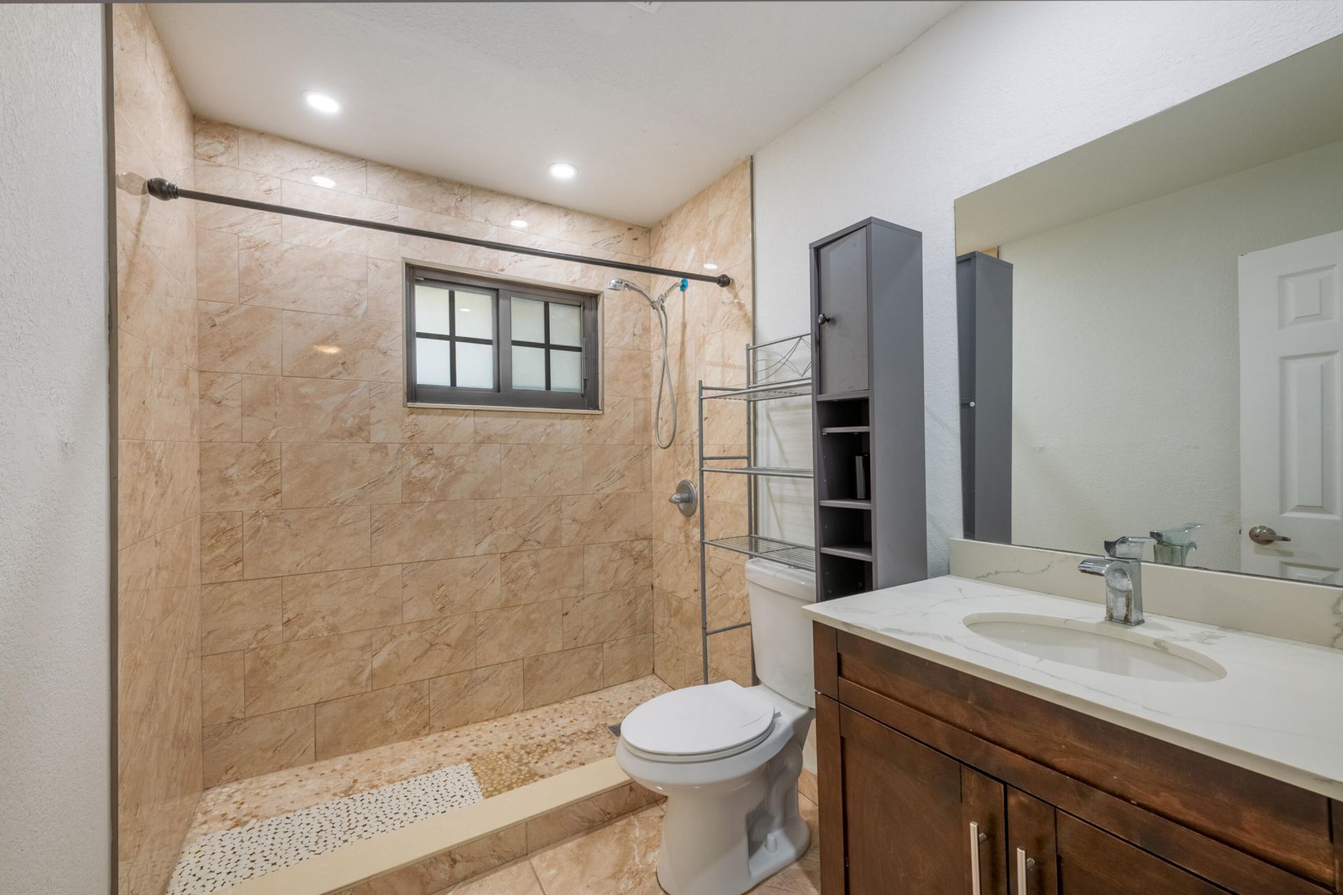 1129 NE 210th Terrace, Unit 210, Miami, FL 33179 Photo