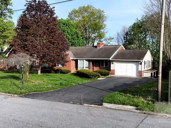 1013 Meador, Princeton, WV 24740